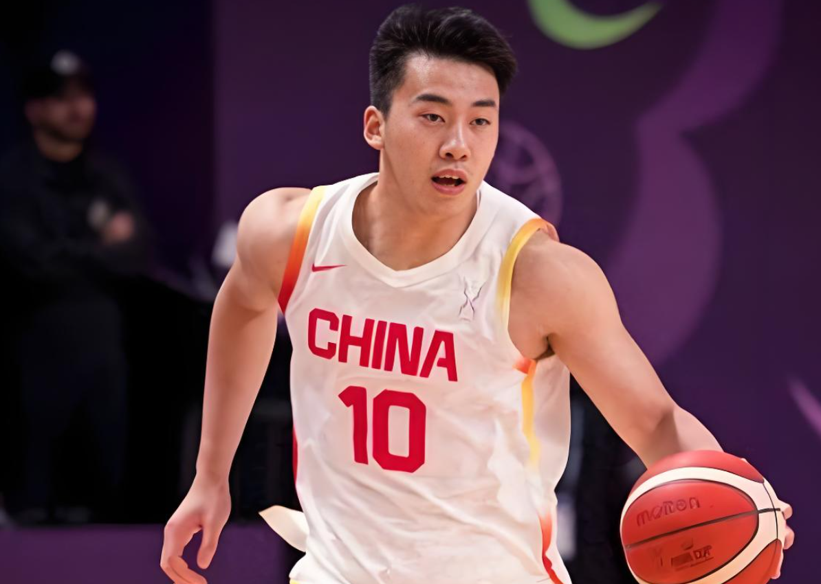 开云在线-18分14板！中国男篮21岁小将，打出巨星水平 球迷：真厉害